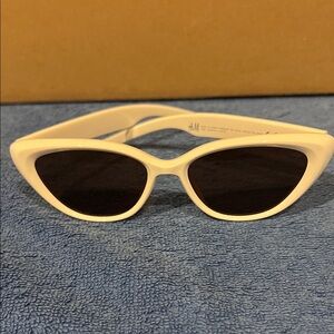 H&M Cream Cat-Eye Sunglasses